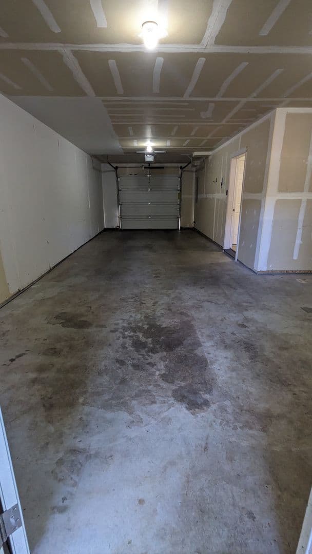 Portland Townhome: 16906 NE Halsey Street