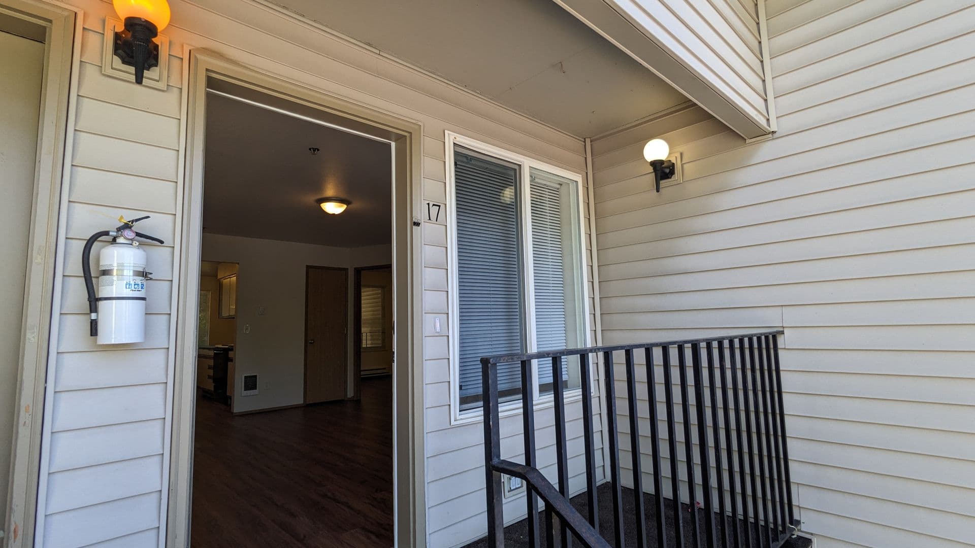 McMinnville Apartment: 1765 SW Tamarack St.