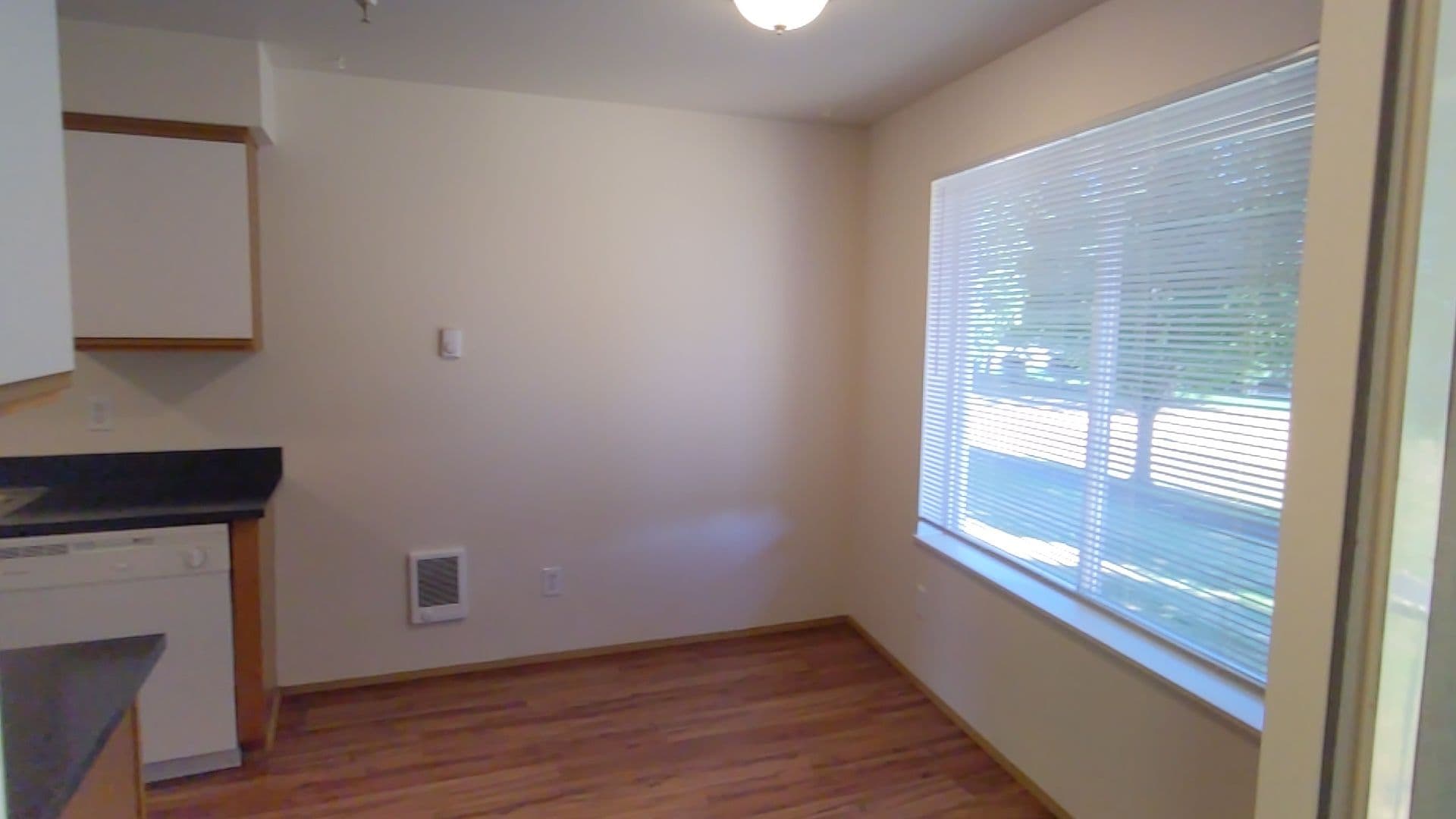 McMinnville Apartment: 1765 SW Tamarack St.