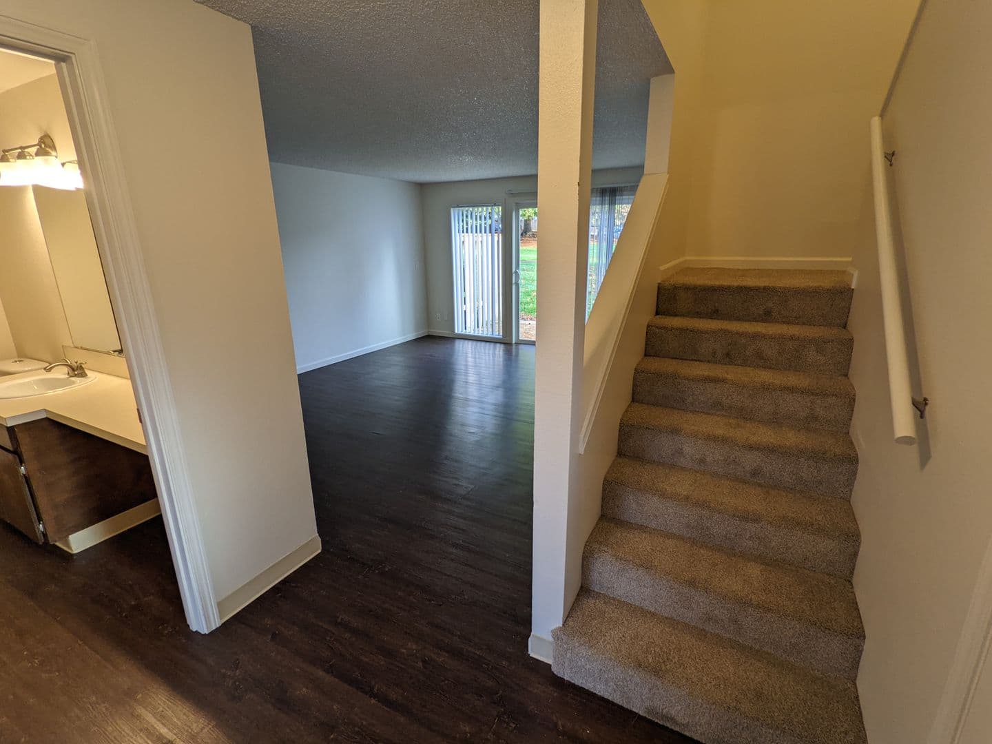 Beaverton Multiplex: 4450 SW Stoddard Drive