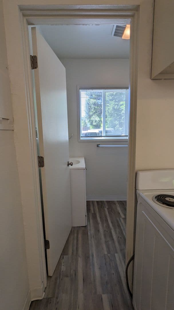 Portland Apartment: 3515 SW 87th Ave. and 3485 SW 87th Ave.