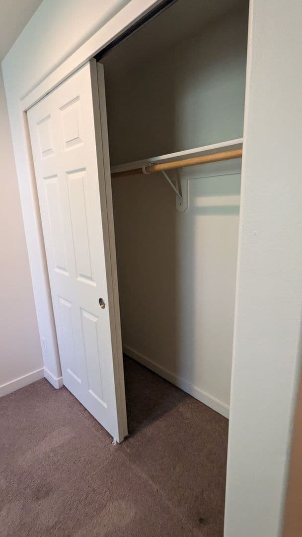 Portland Townhome: 16906 NE Halsey Street