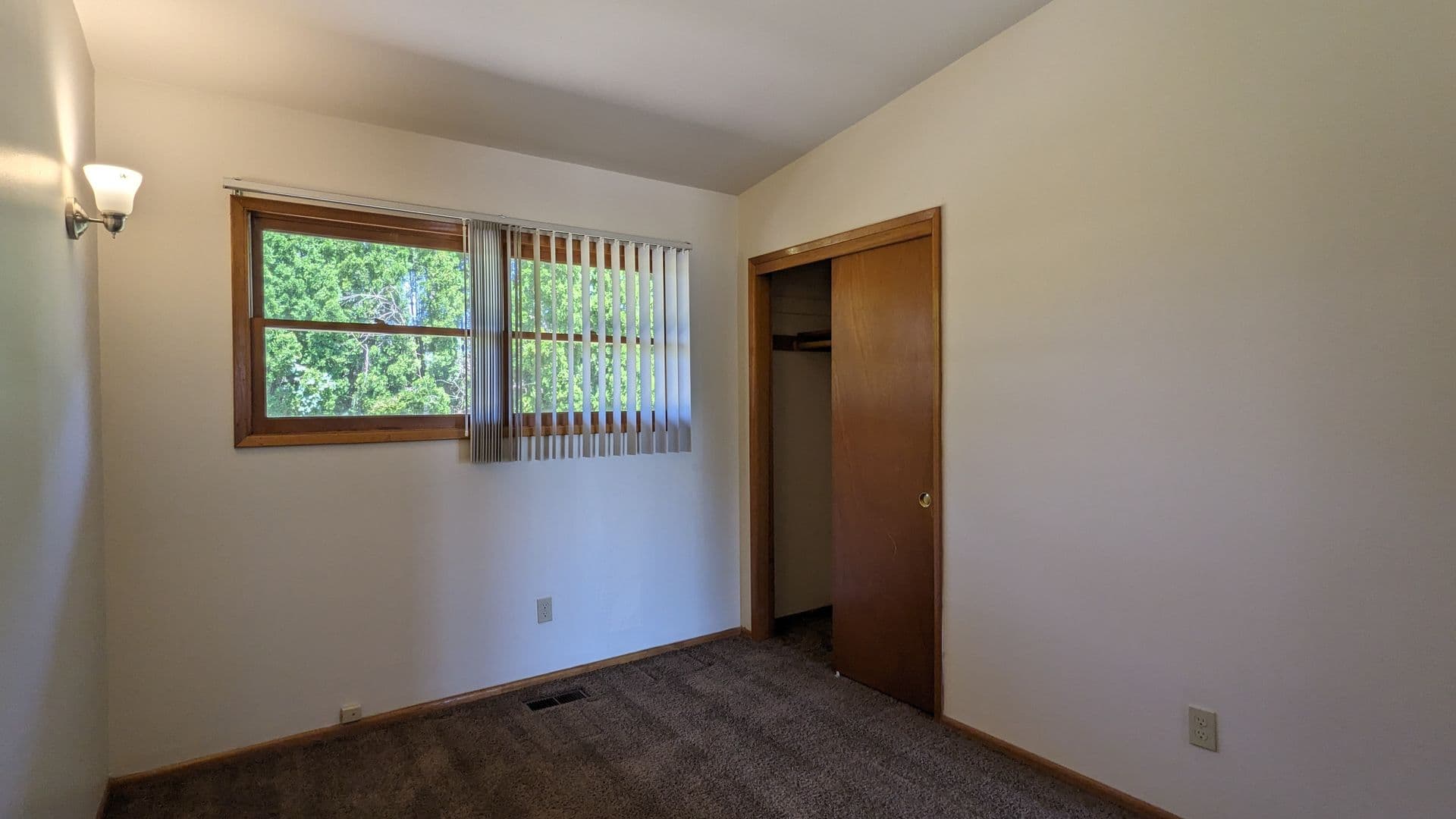 Vancouver Apartment: 7403 Tennessee Lane
