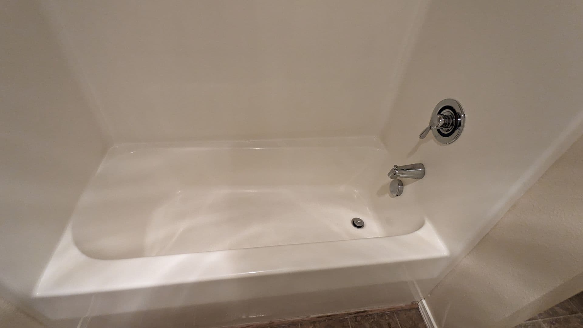 Salem Apartment: 4420-4455 Seaton Lane NE