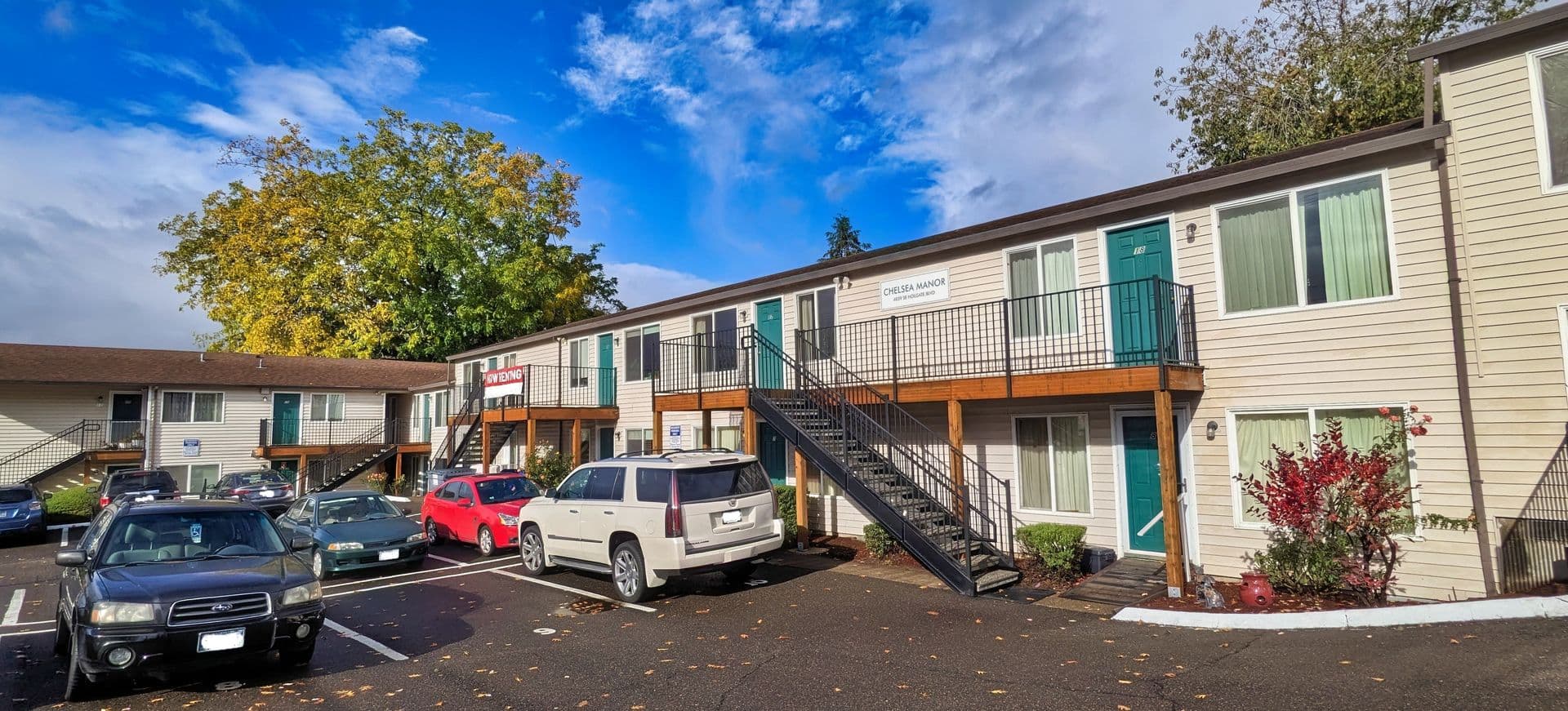 Portland Apartment: 4039 SE Holgate Blvd