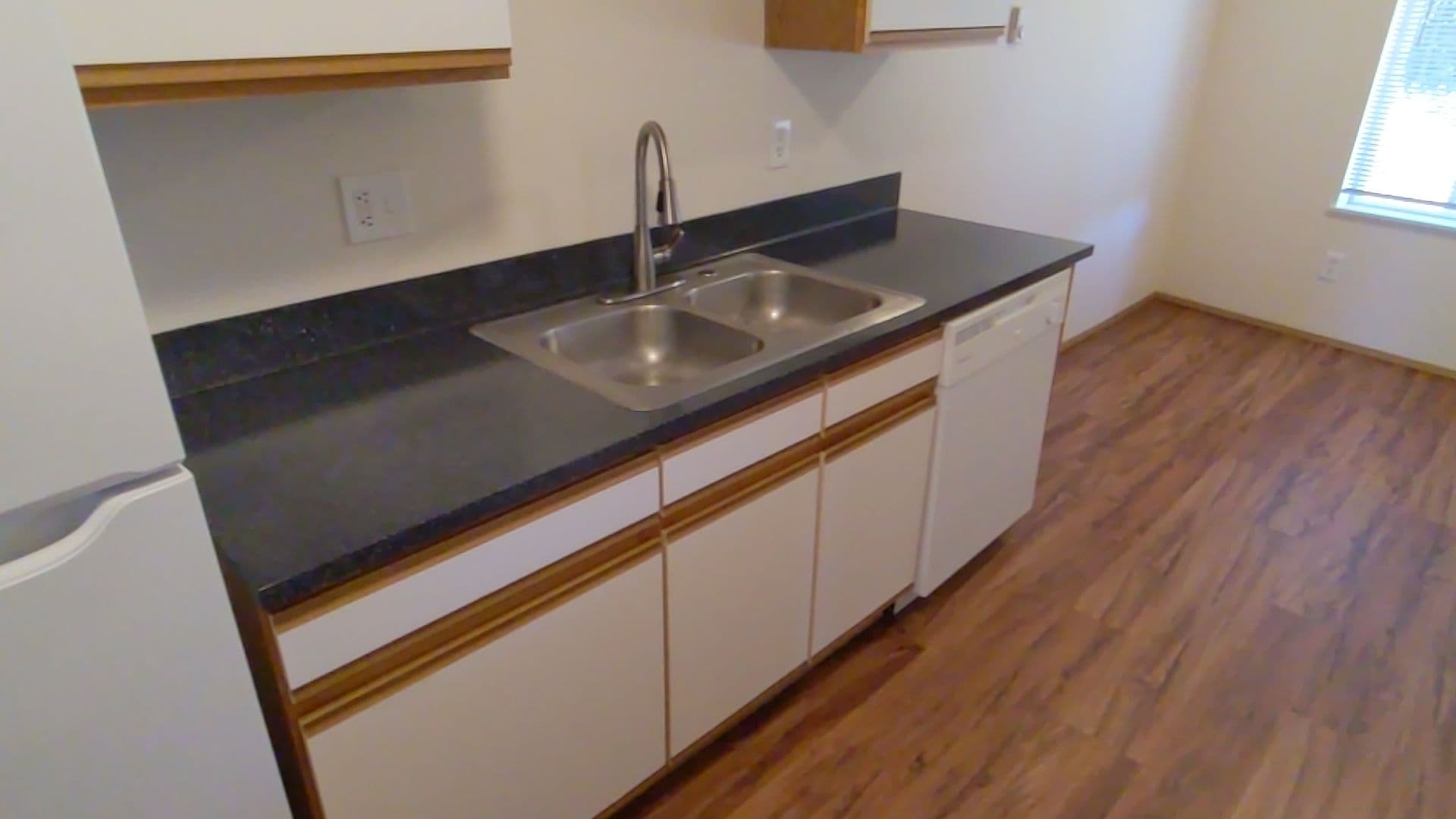 McMinnville Apartment: 1765 SW Tamarack St.