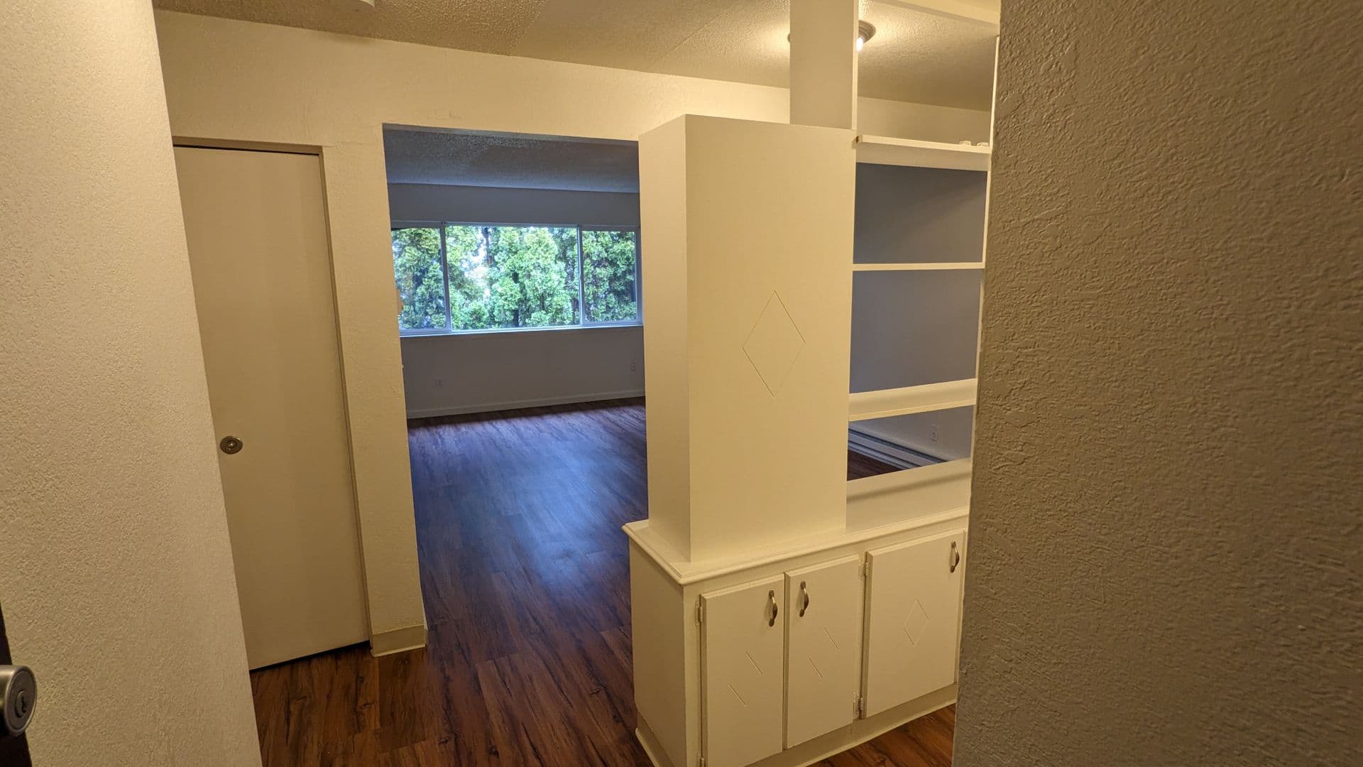 Beaverton Apartment: 6320 SW Lombard Ave