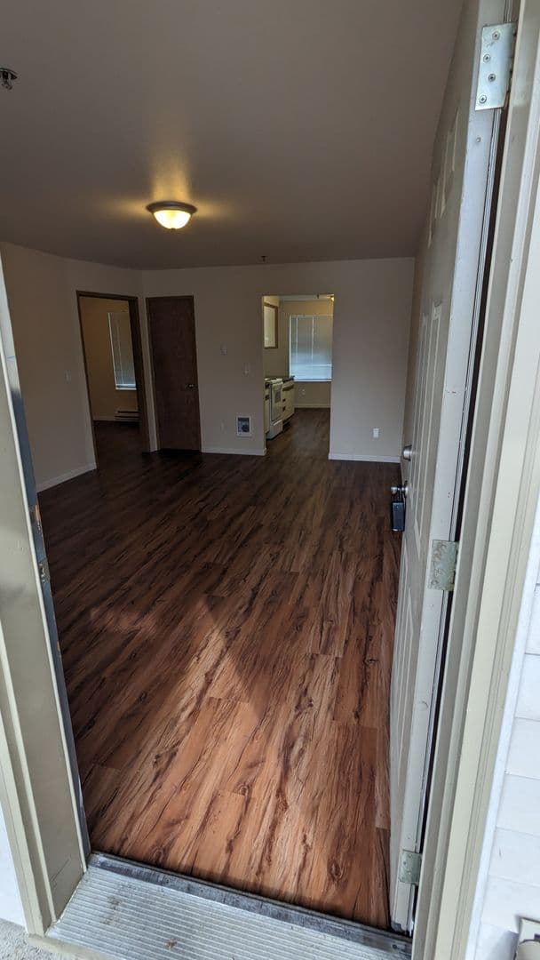 McMinnville Apartment: 1765 SW Tamarack St.