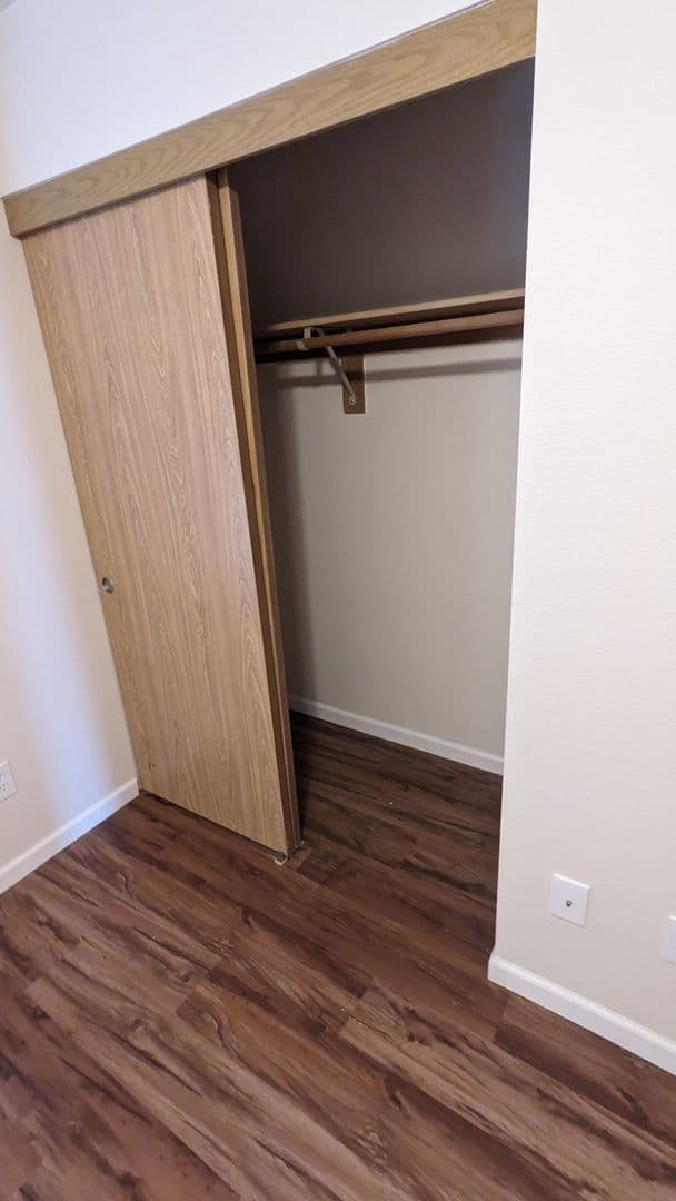 McMinnville Apartment: 1765 SW Tamarack St.