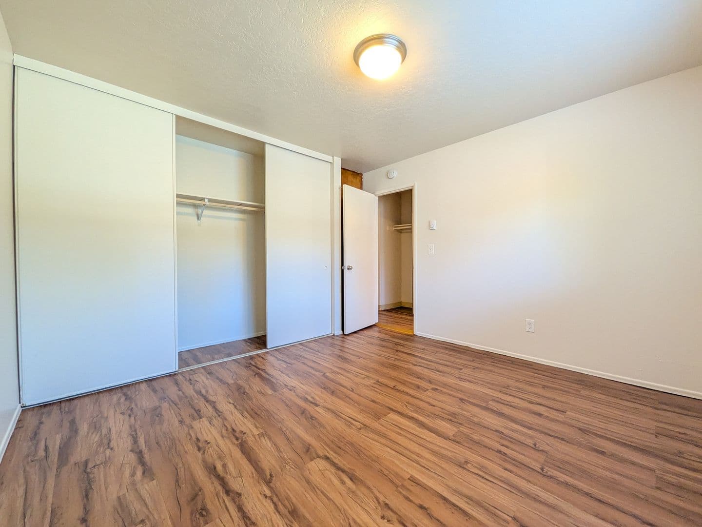 Portland Apartment: 3515 SW 87th Ave. and 3485 SW 87th Ave.