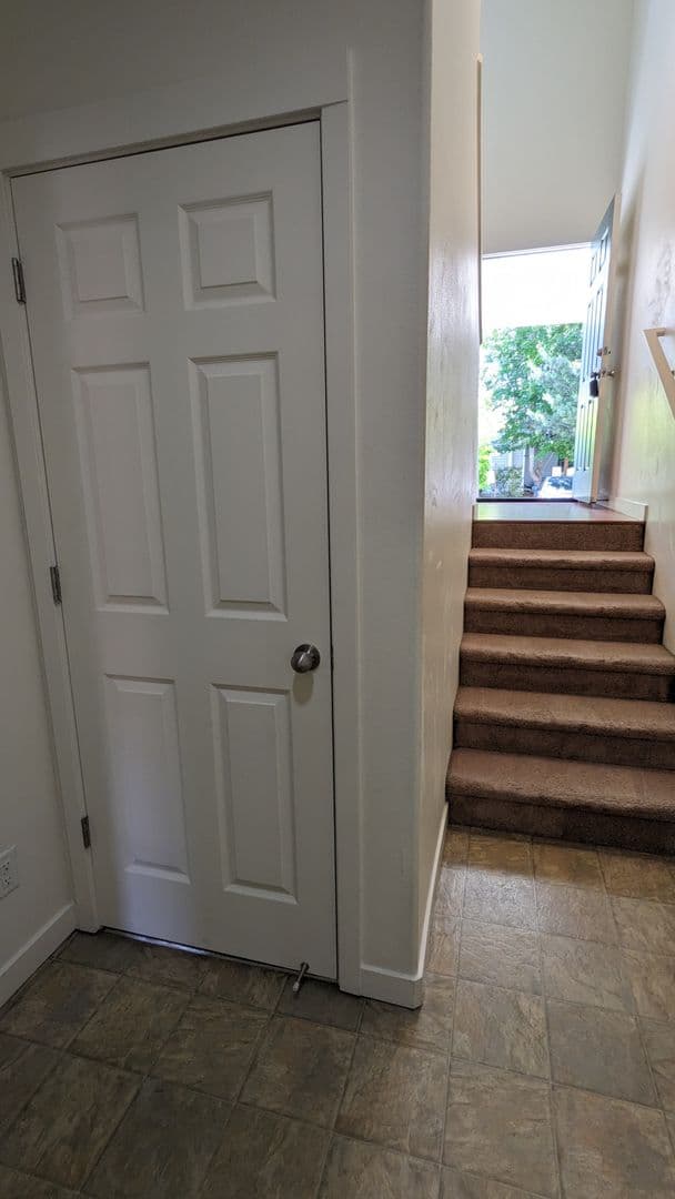 Portland Townhome: 16906 NE Halsey Street