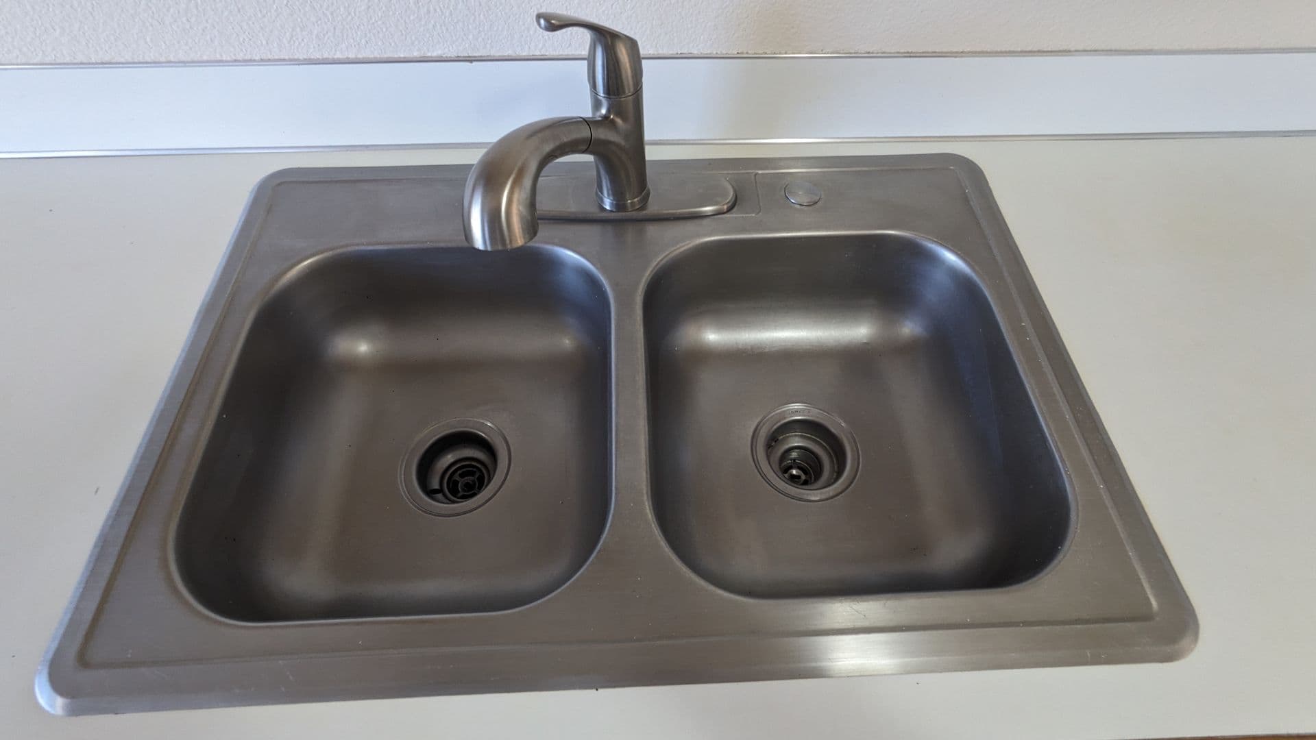 McMinnville Apartment: 1765 SW Tamarack St.