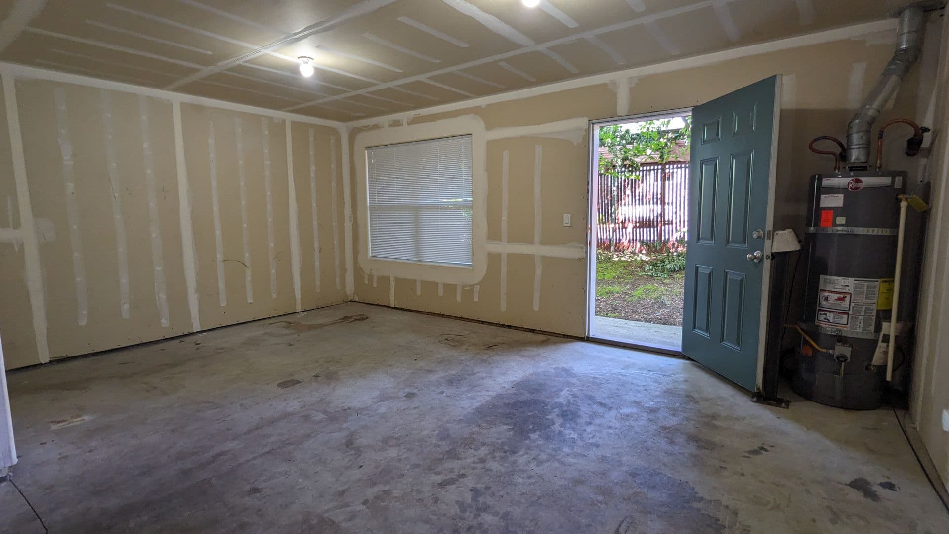 Portland Townhome: 16906 NE Halsey Street