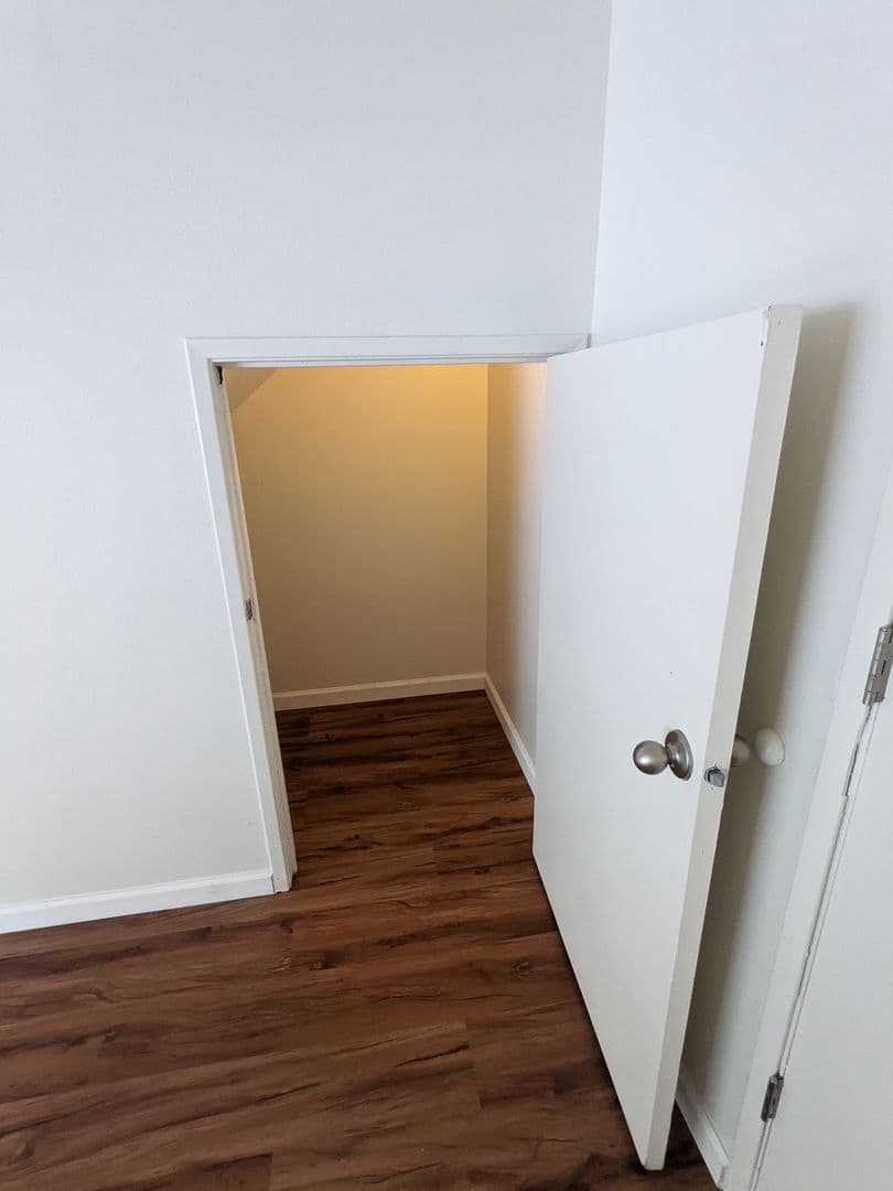Vancouver Townhome: 15912 SE 2nd Street