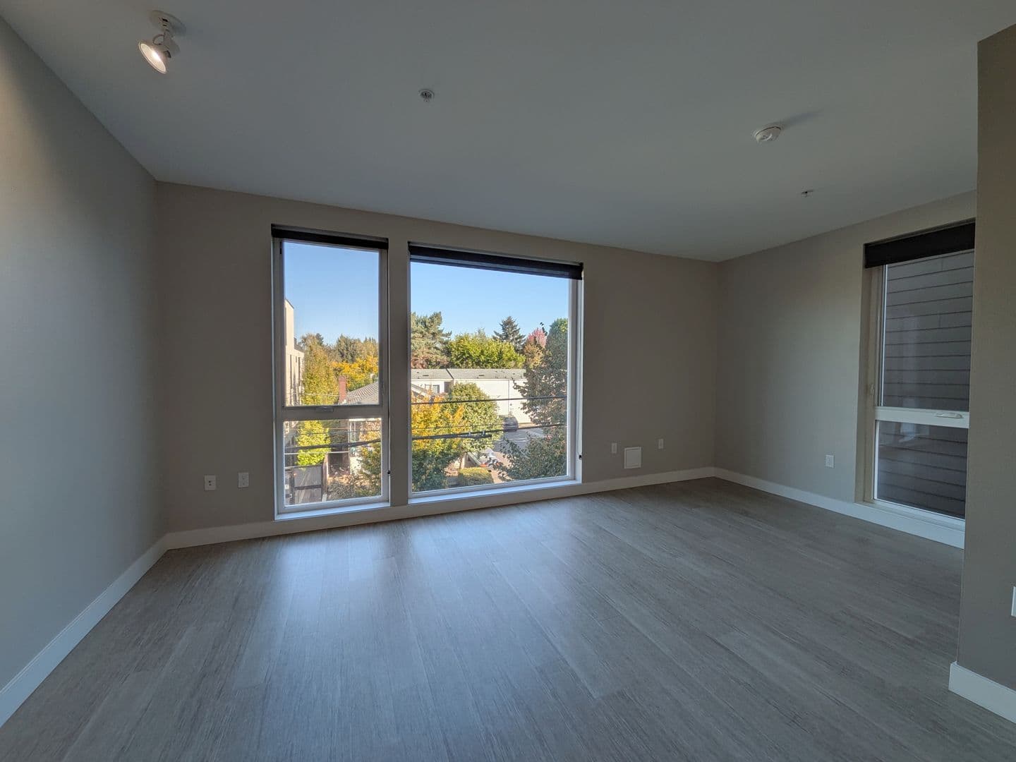 Portland Apartment: 2880 SE Division St