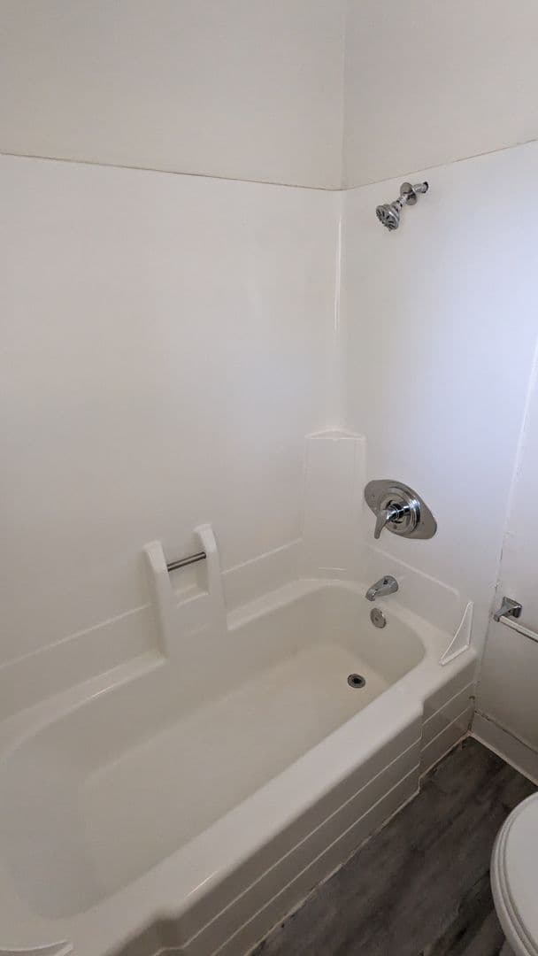 Portland Apartment: 3515 SW 87th Ave. and 3485 SW 87th Ave.