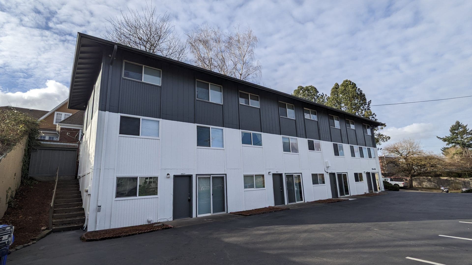 Portland Apartment: 4405-4425 SE 15th Ave