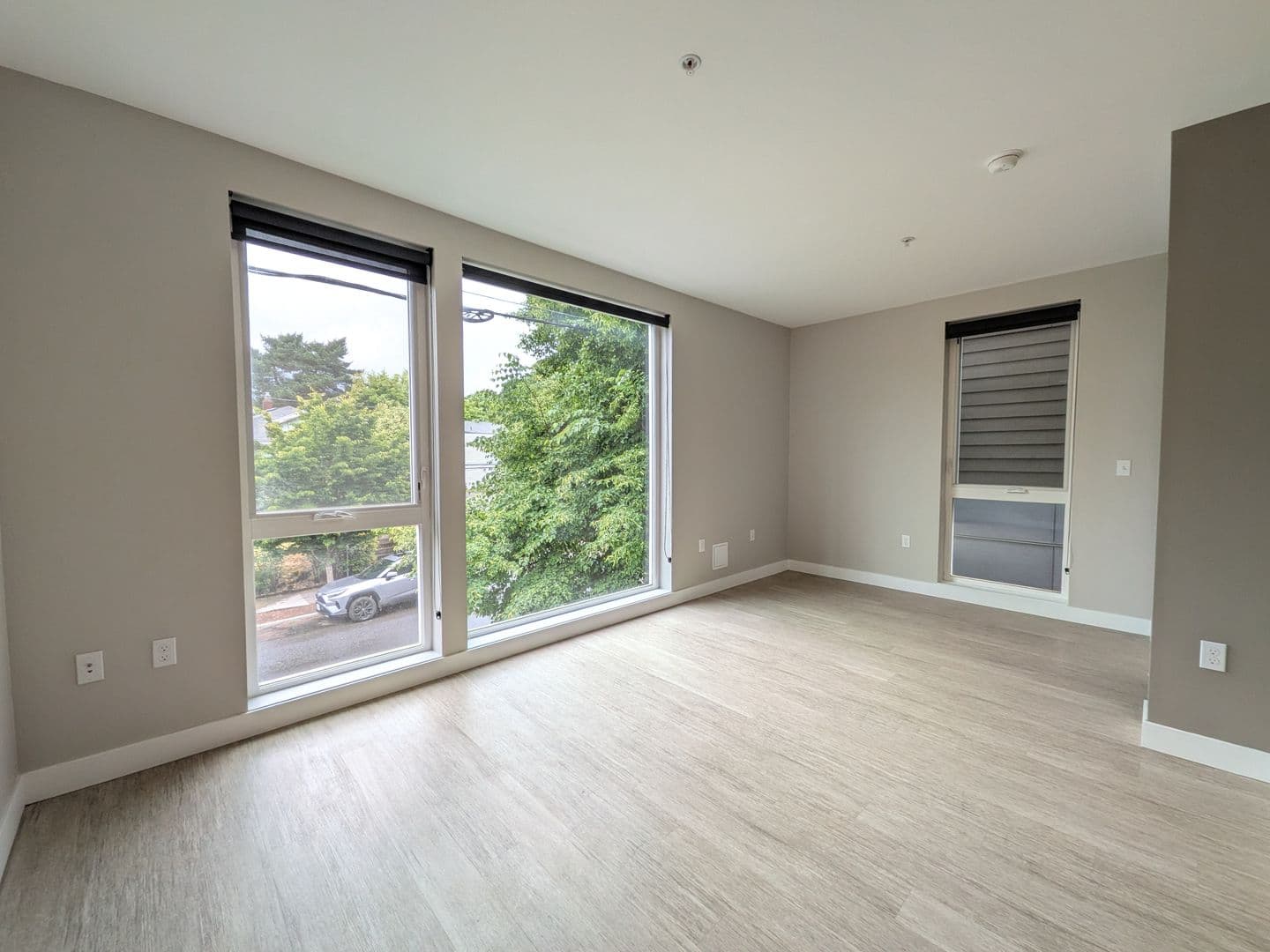 Portland Apartment: 2880 SE Division St
