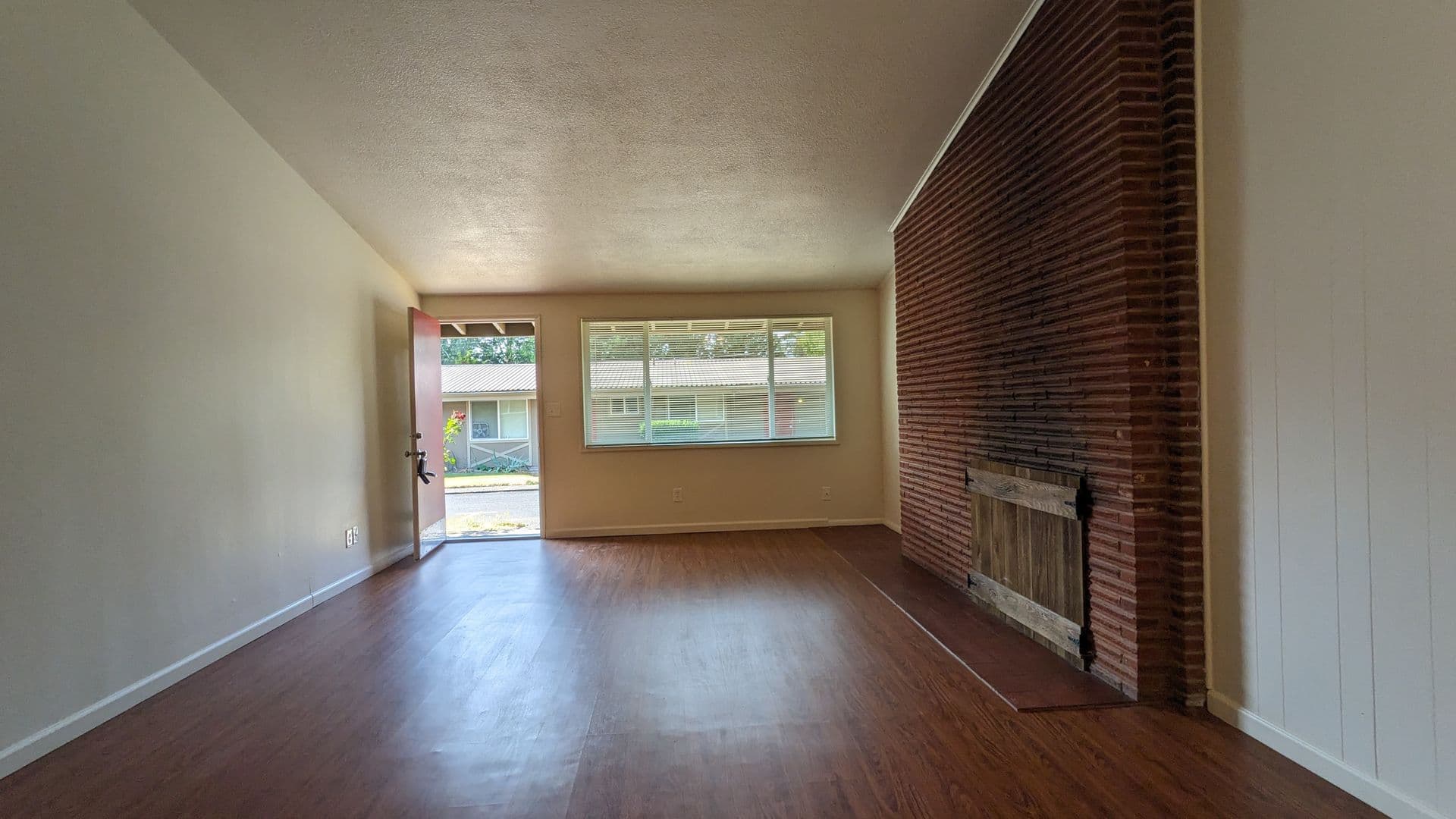 Portland Apartment: 3515 SW 87th Ave. and 3485 SW 87th Ave.