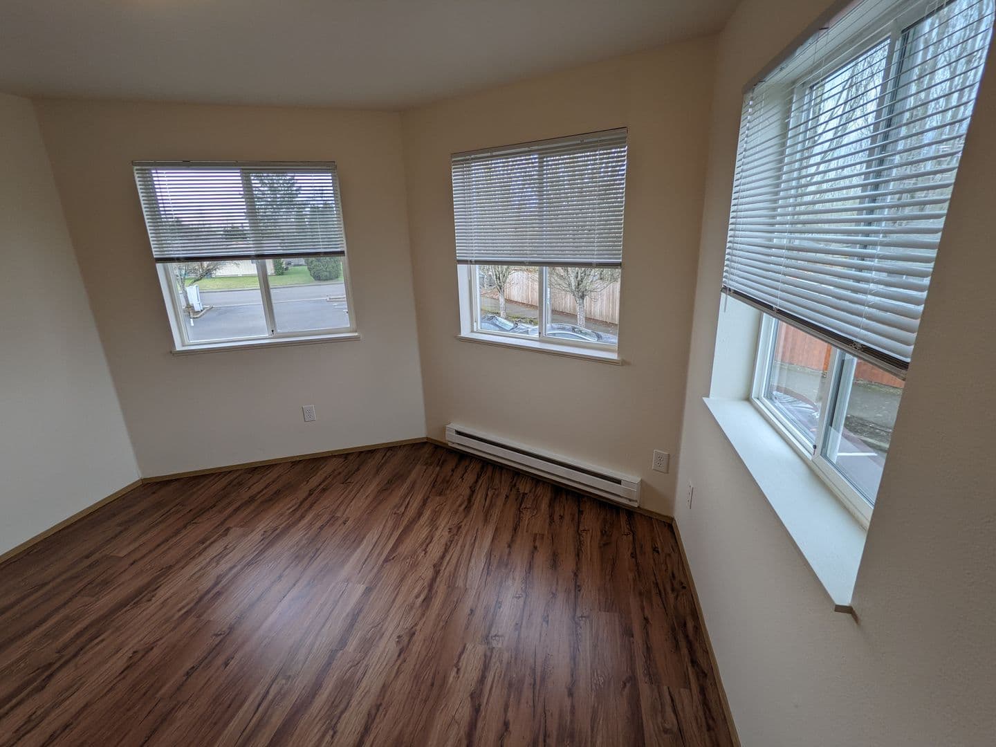 McMinnville Apartment: 1765 SW Tamarack St.
