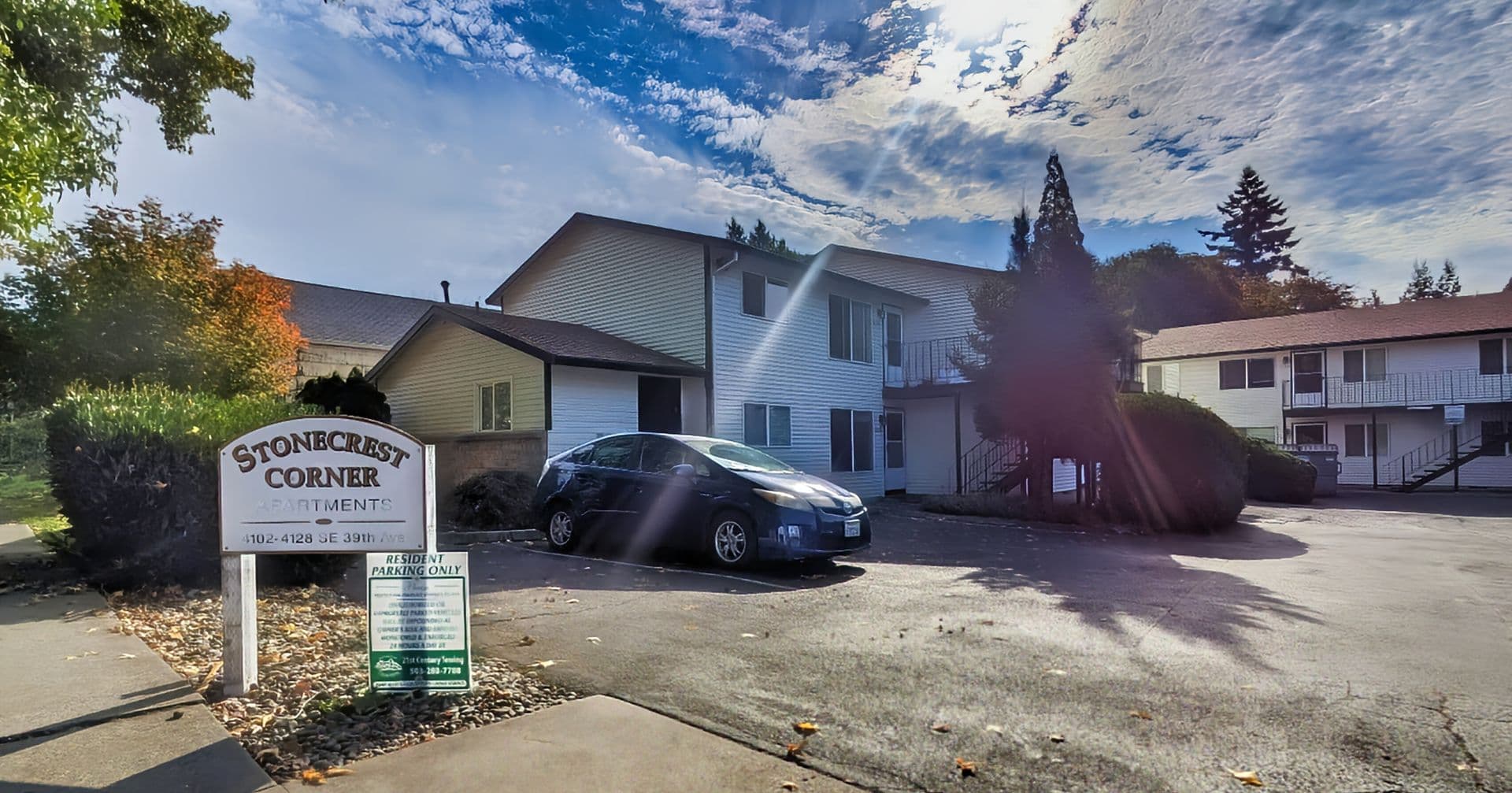 Portland Apartment: 4102-4128 SE Cesar Chavez Blvd