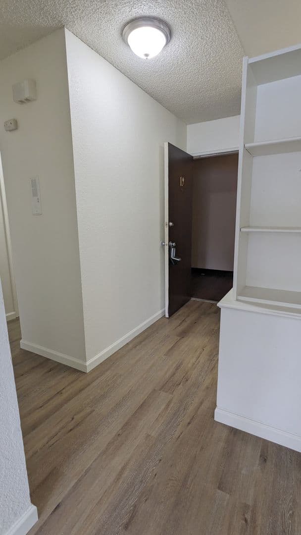 Beaverton Apartment: 6320 SW Lombard Ave