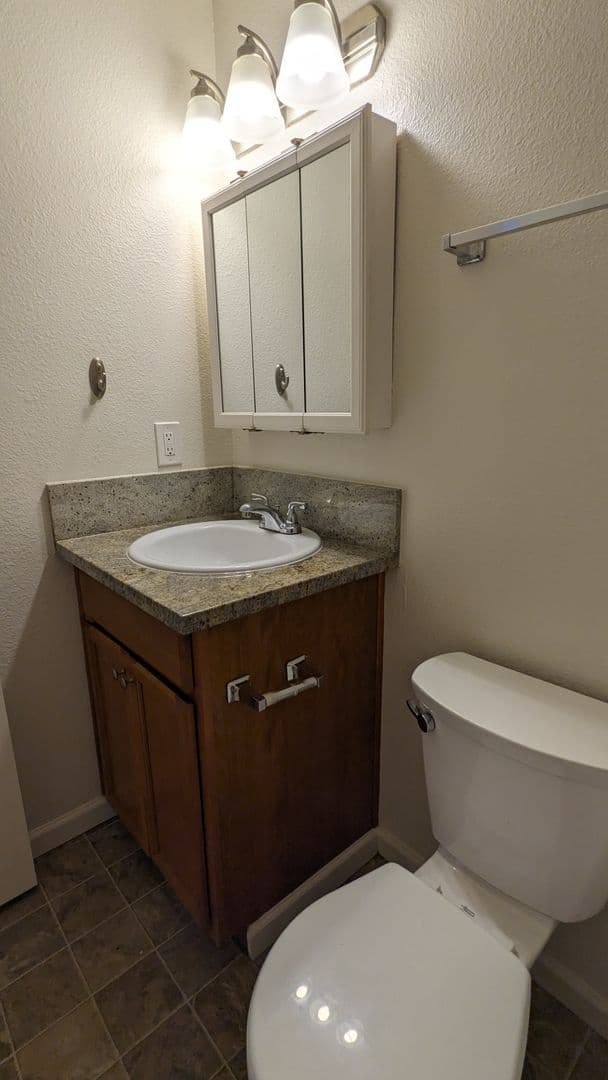 Portland Apartment: 4102-4128 SE Cesar Chavez Blvd