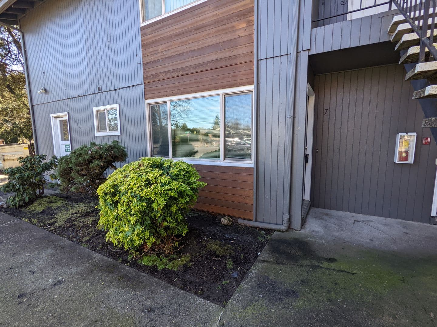 Hillsboro Apartment: 1184 NE Turner Drive