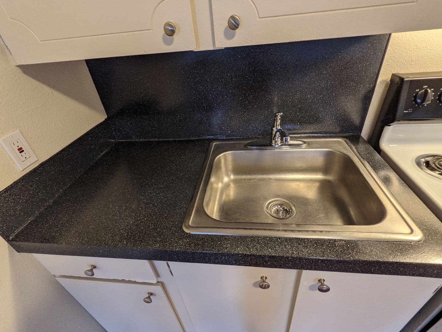 Portland Apartment: 10 S Porter street