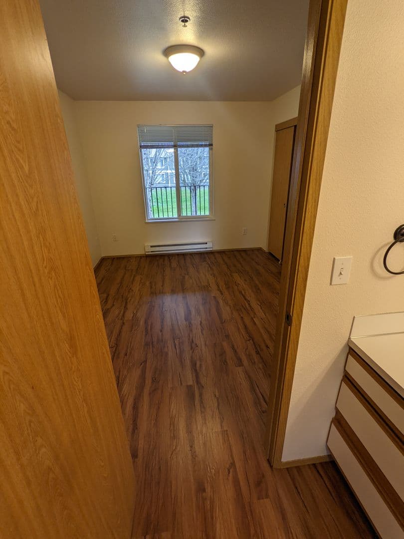 McMinnville Apartment: 1765 SW Tamarack St.