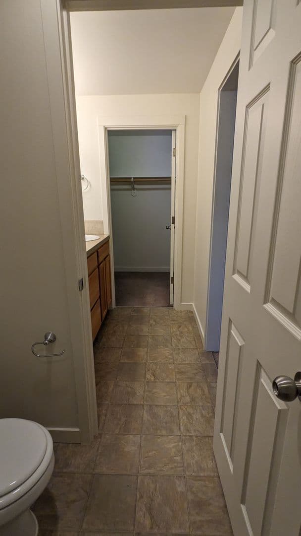 Portland Townhome: 16906 NE Halsey Street