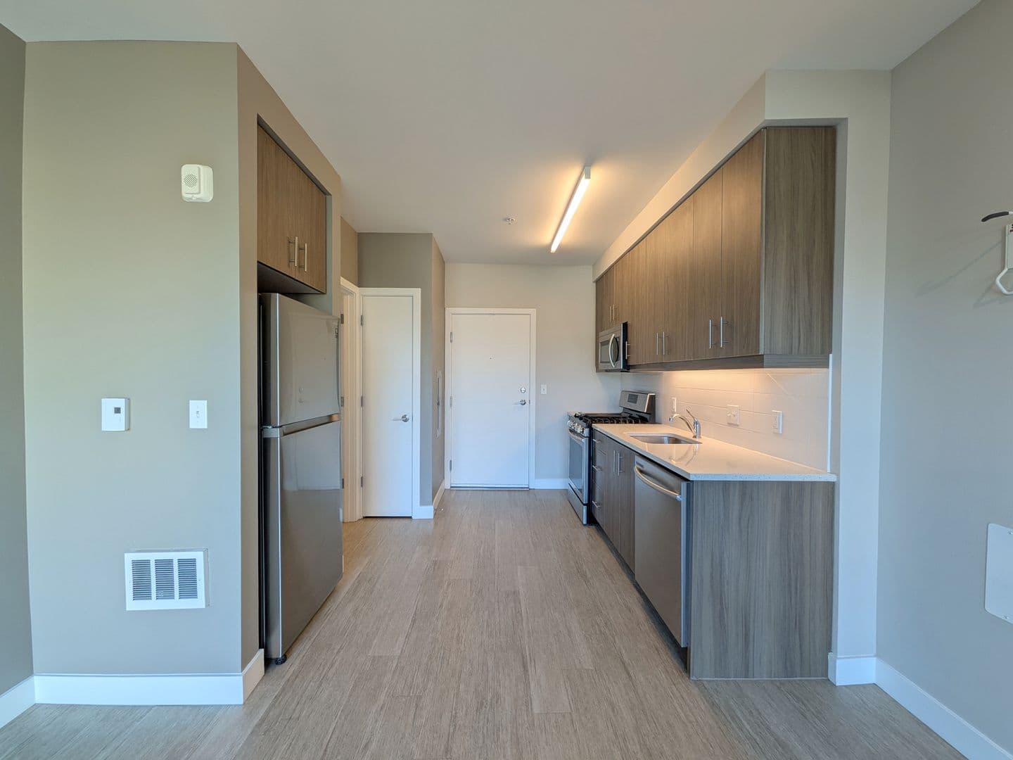 Portland Apartment: 2880 SE Division St