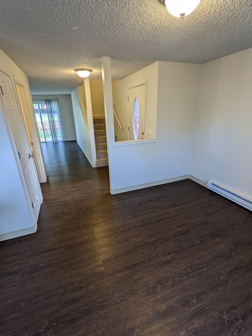 Beaverton Multiplex: 4450 SW Stoddard Drive