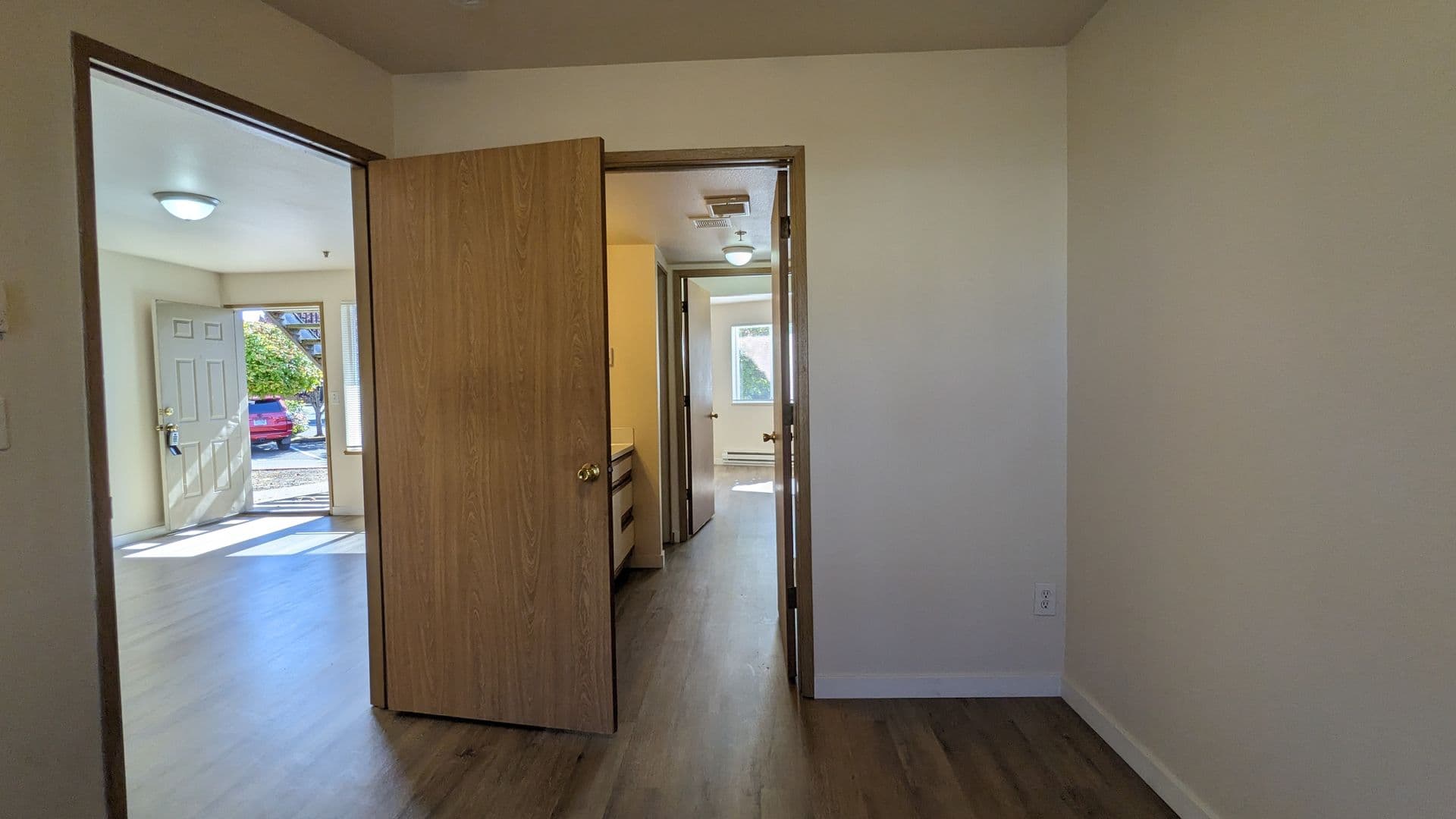 McMinnville Apartment: 1765 SW Tamarack St.