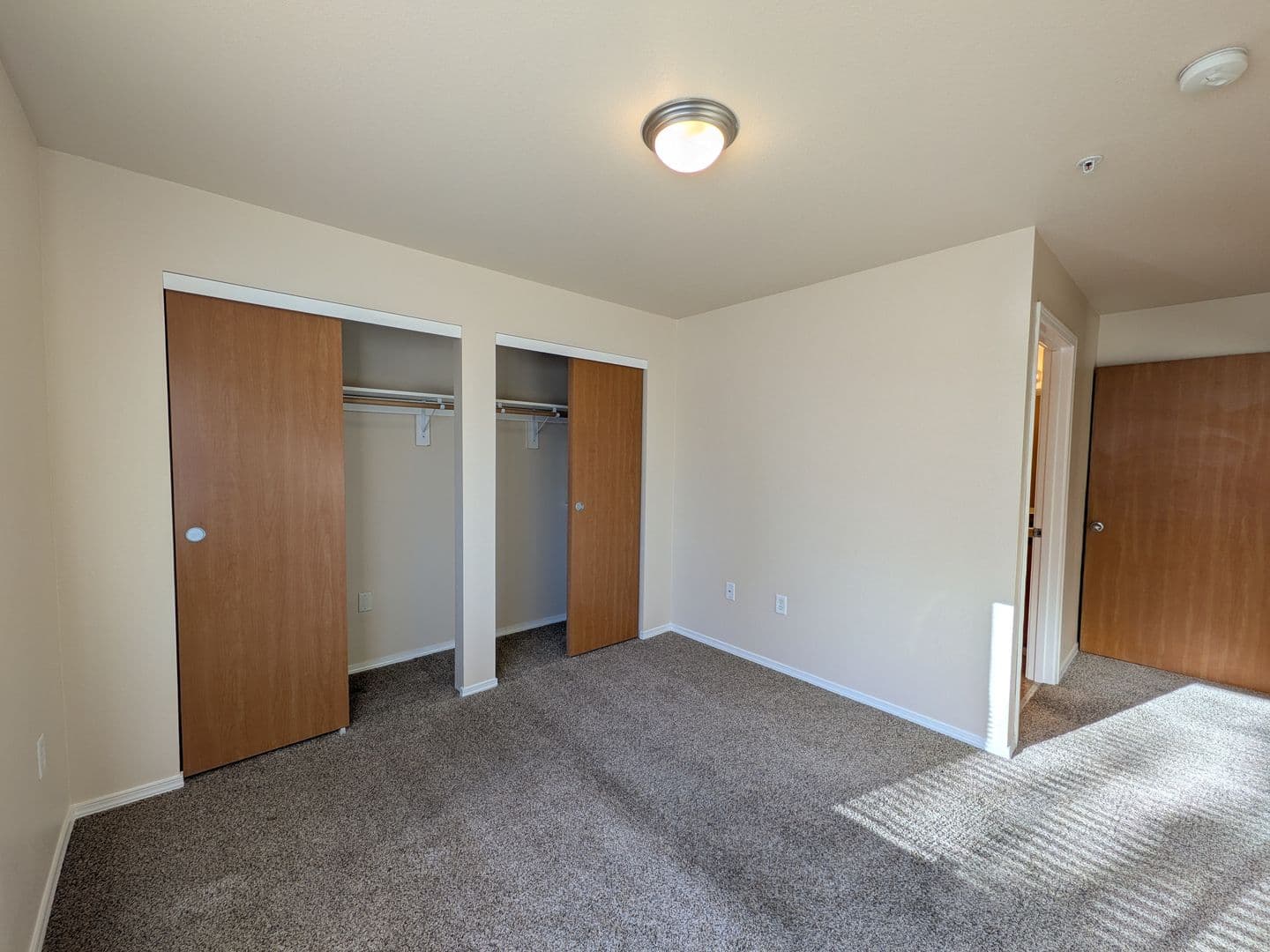 Salem Apartment: 4420-4455 Seaton Lane NE