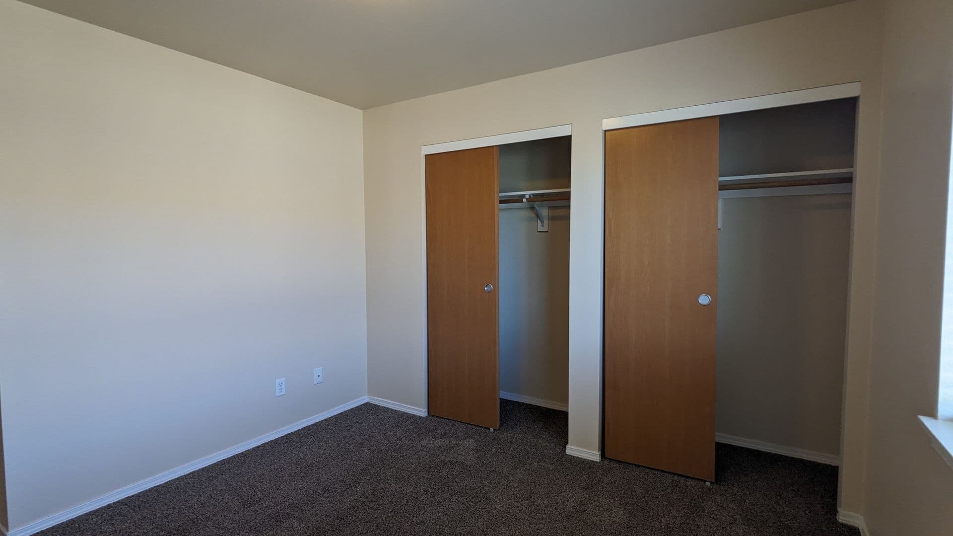 Salem Apartment: 4420-4455 Seaton Lane NE