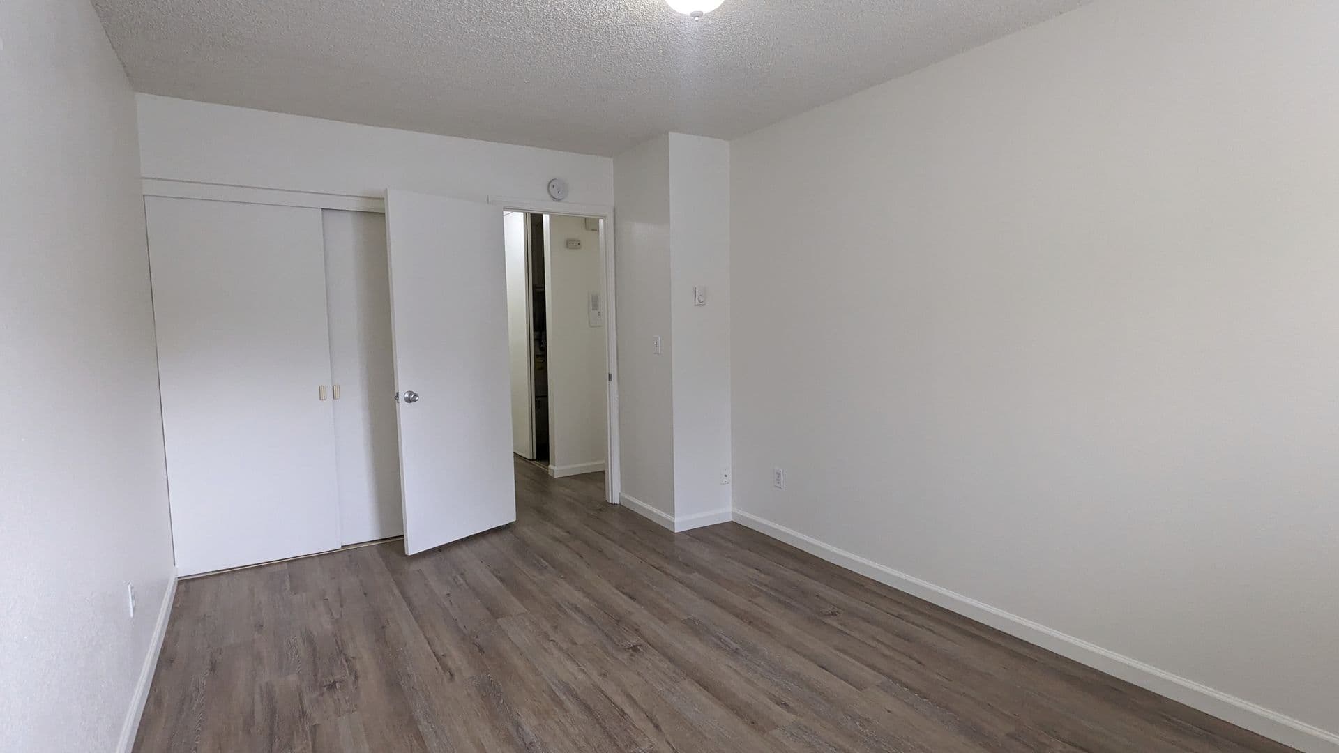 Beaverton Apartment: 6320 SW Lombard Ave