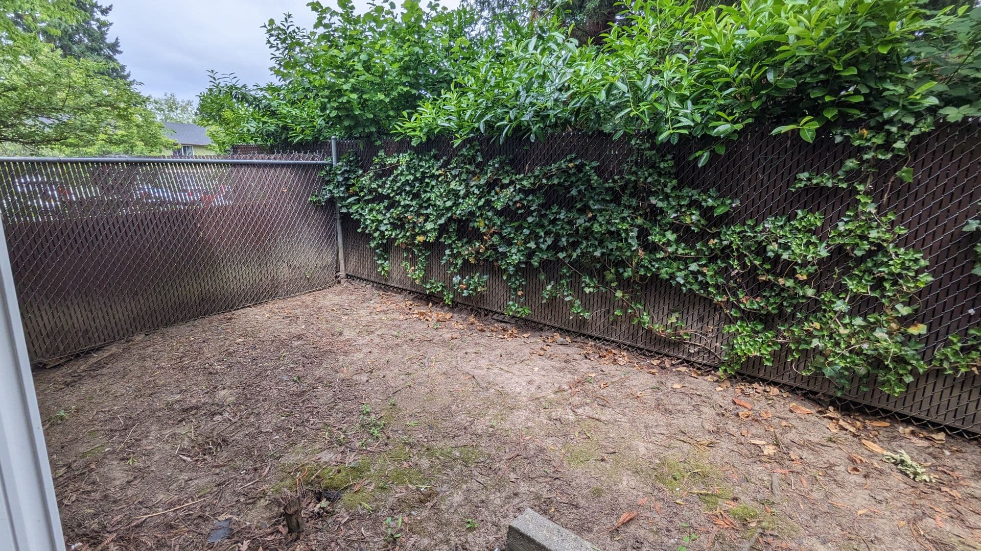 McMinnville Apartment: 855 SE Ford St