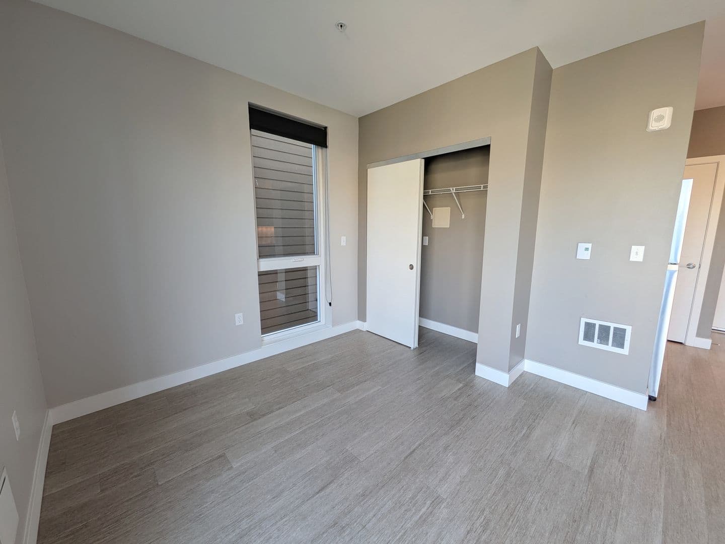 Portland Apartment: 2880 SE Division St