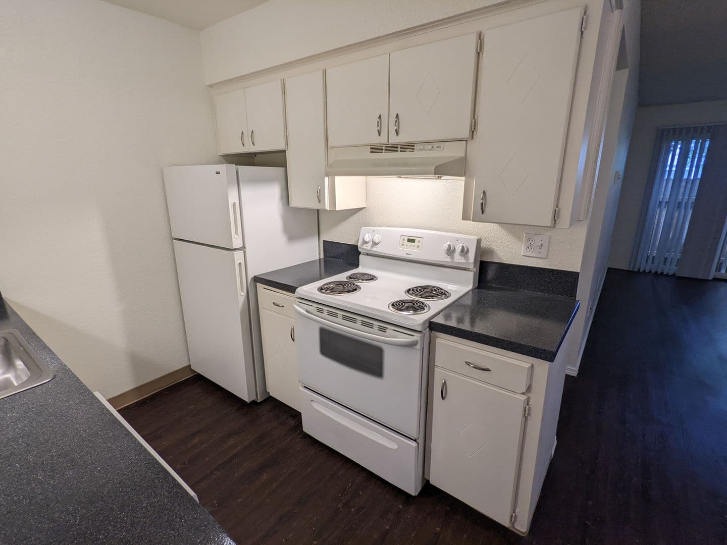 Beaverton Apartment: 6320 SW Lombard Ave