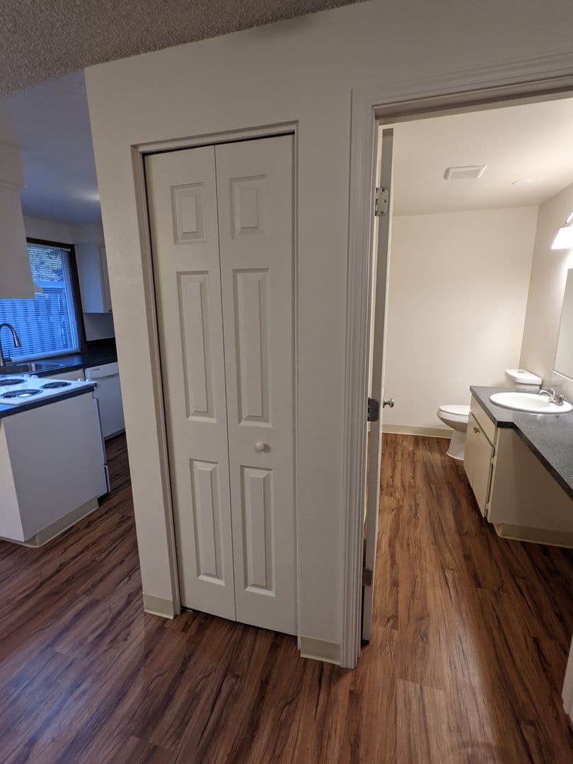 Beaverton Multiplex: 4450 SW Stoddard Drive