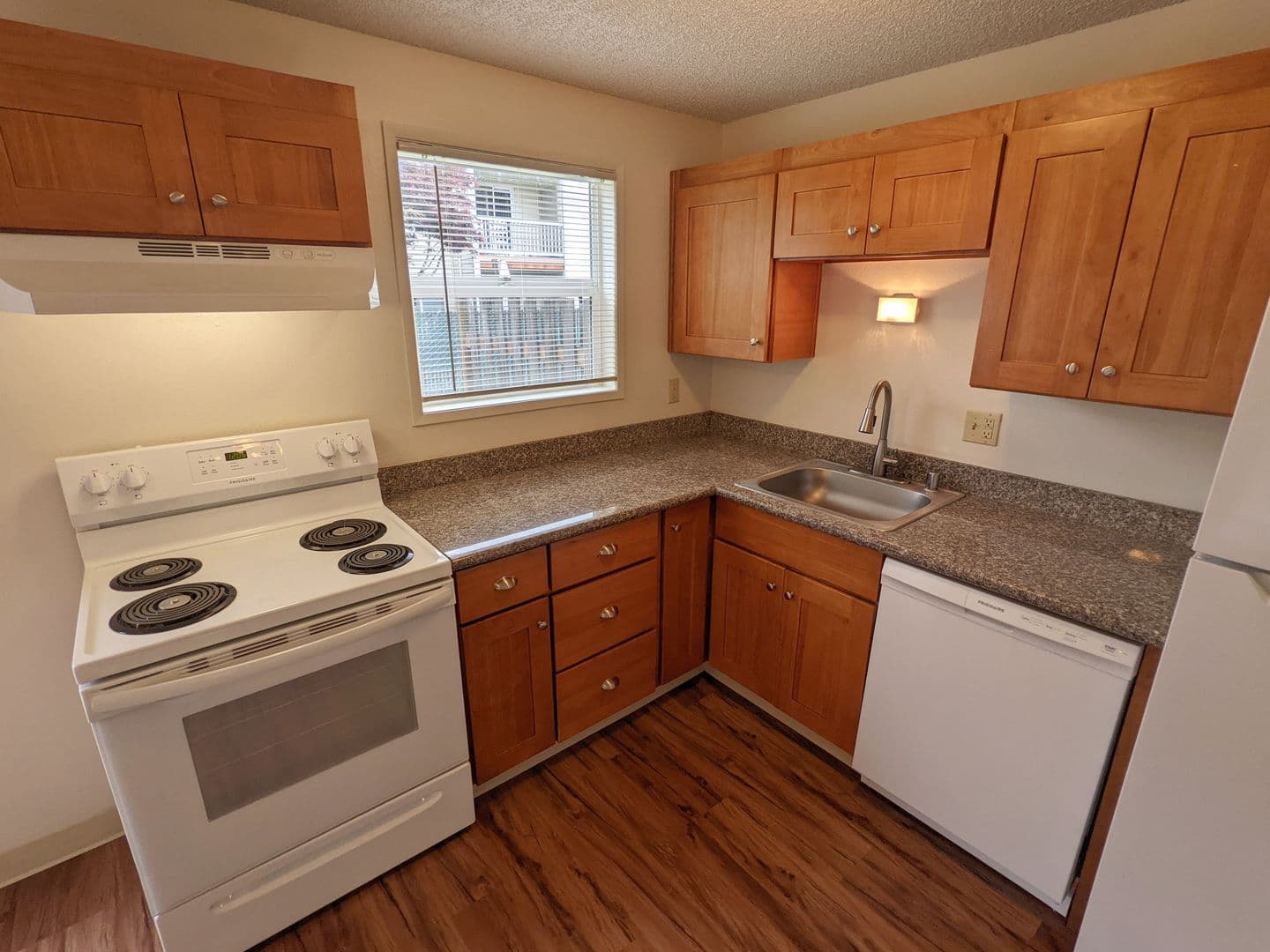 Vancouver Townhome: 15912 SE 2nd Street