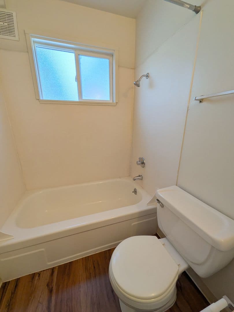 Portland Apartment: 3515 SW 87th Ave. and 3485 SW 87th Ave.
