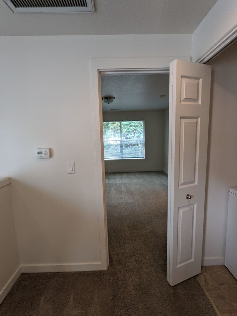 Portland Townhome: 16906 NE Halsey Street