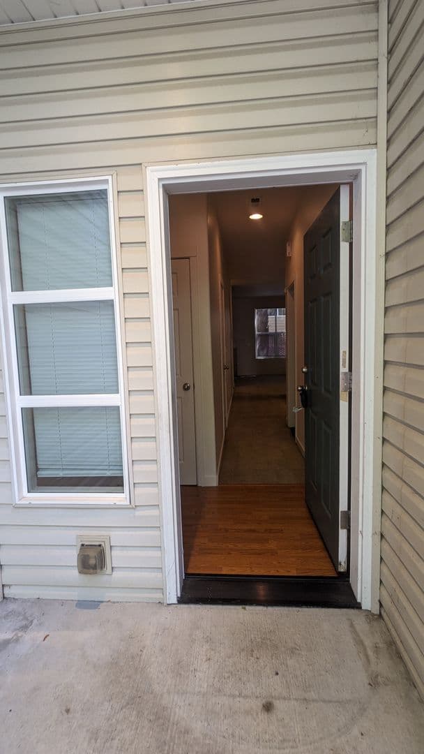 Portland Townhome: 16906 NE Halsey Street