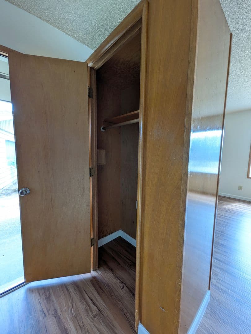 Vancouver Apartment: 7403 Tennessee Lane