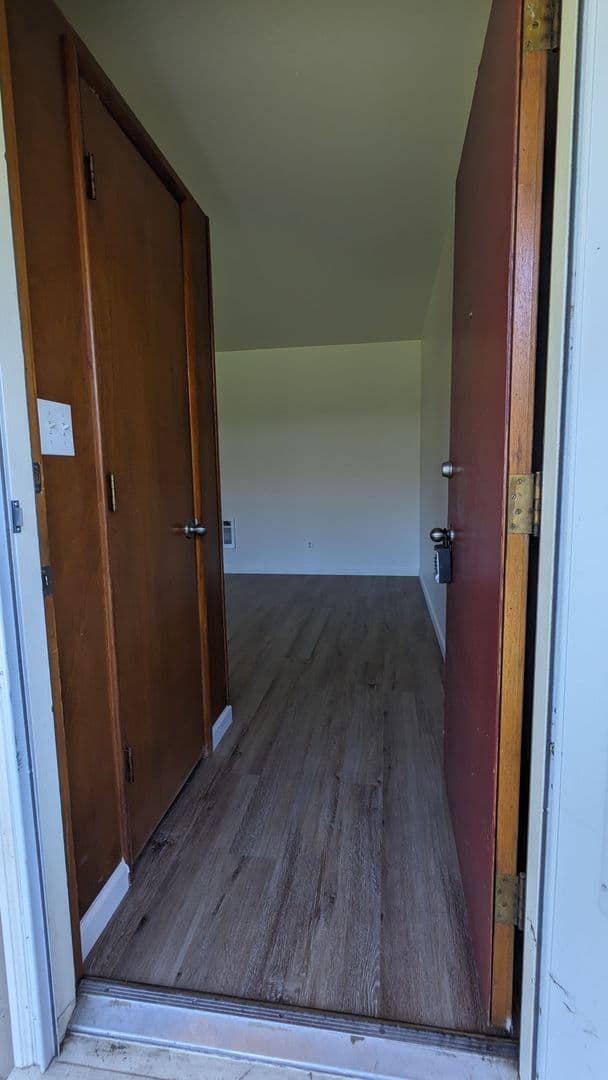 Vancouver Apartment: 7403 Tennessee Lane