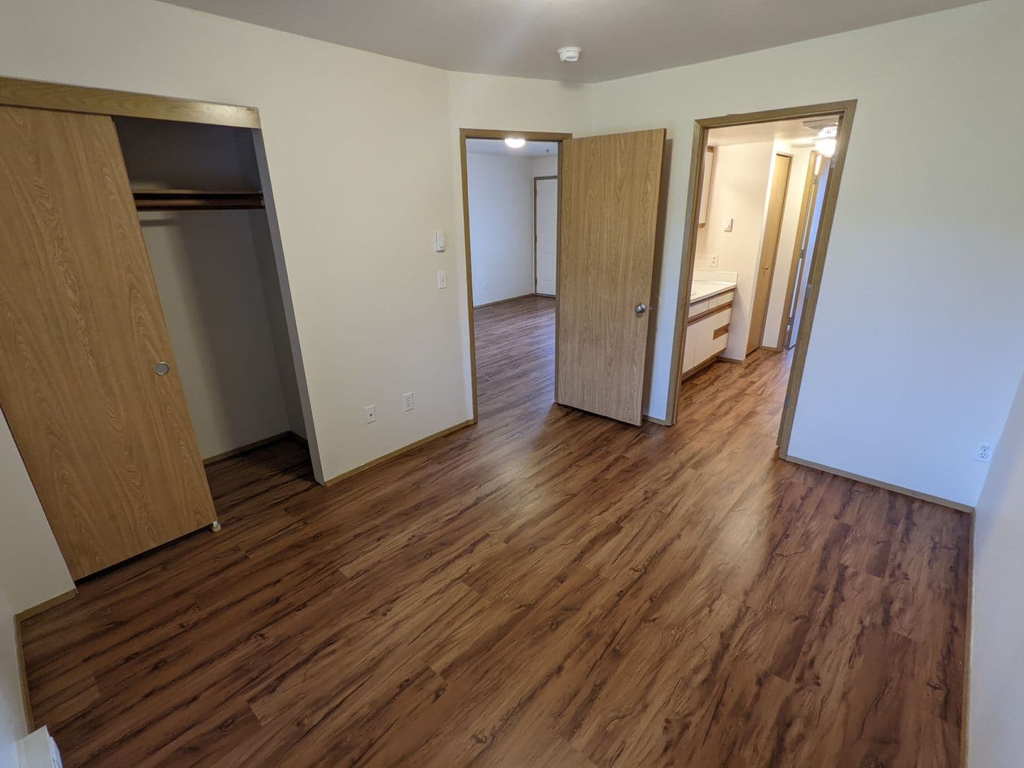 McMinnville Apartment: 1765 SW Tamarack St.