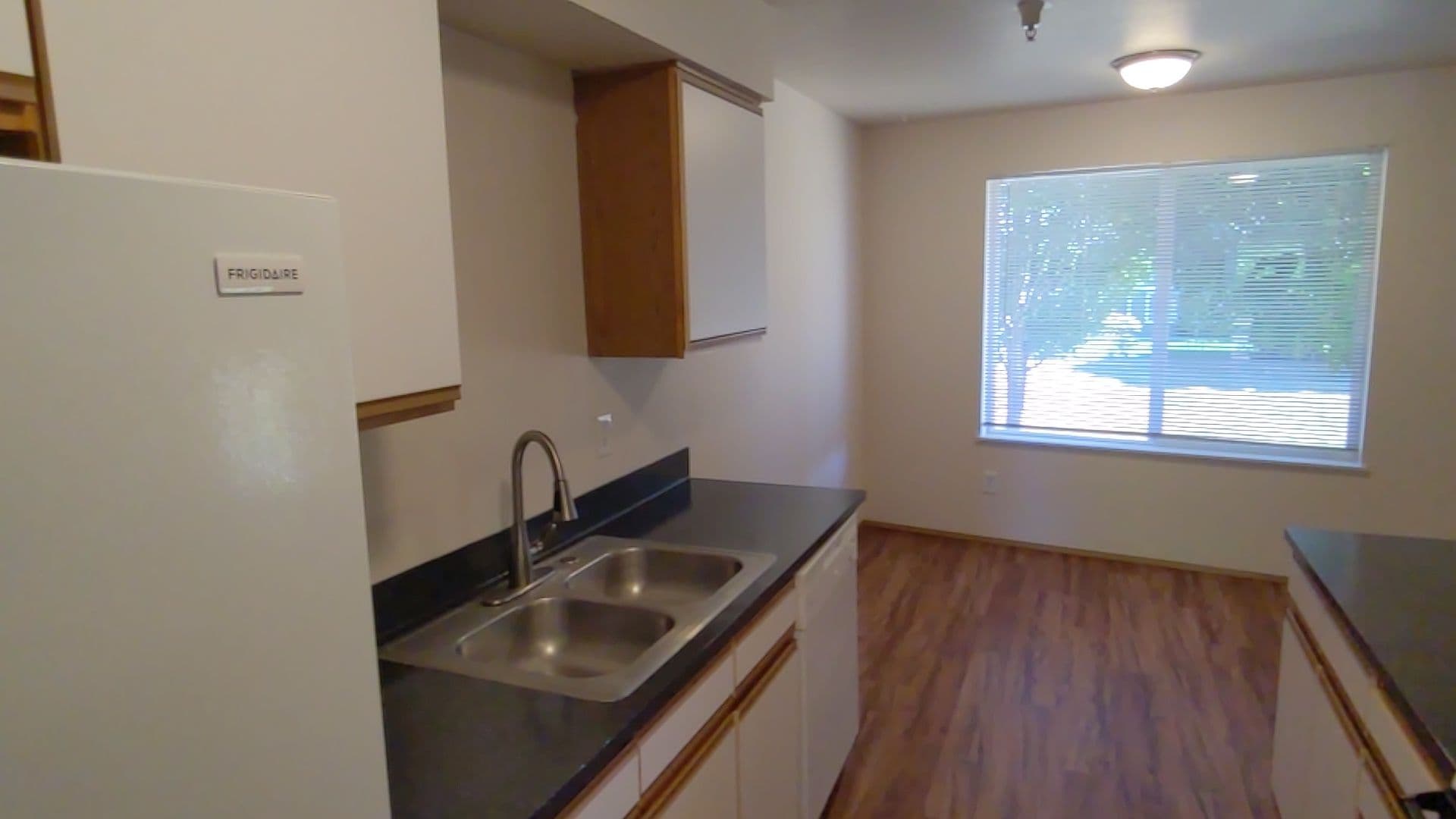 McMinnville Apartment: 1765 SW Tamarack St.