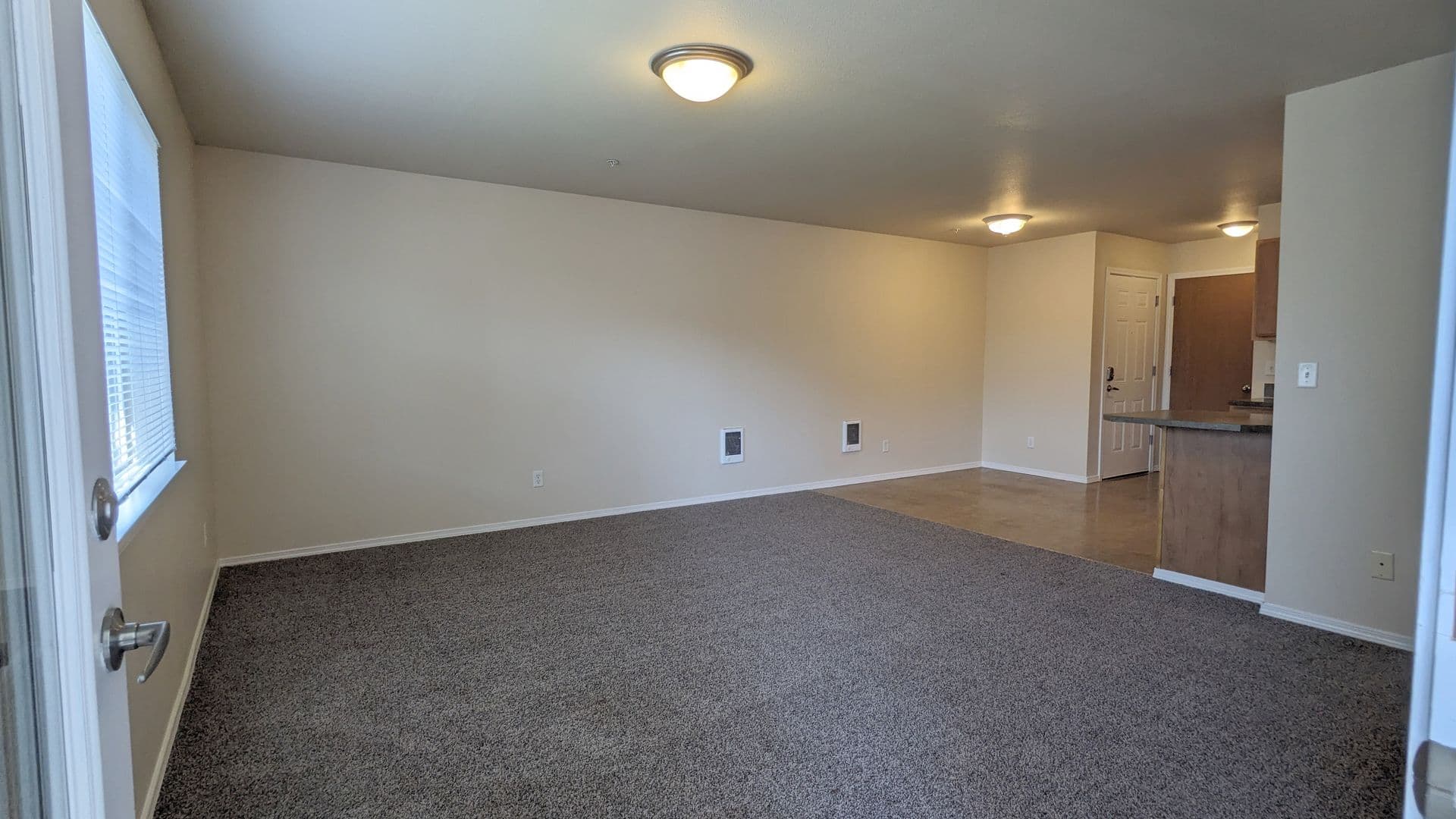 Salem Apartment: 4420-4455 Seaton Lane NE